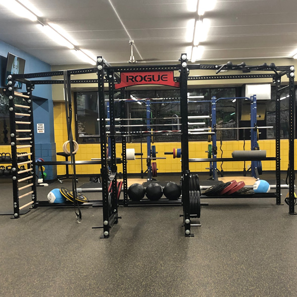 Front entrance and reception area of Cleveland Fitness Club in Middleburg Heights Ohio